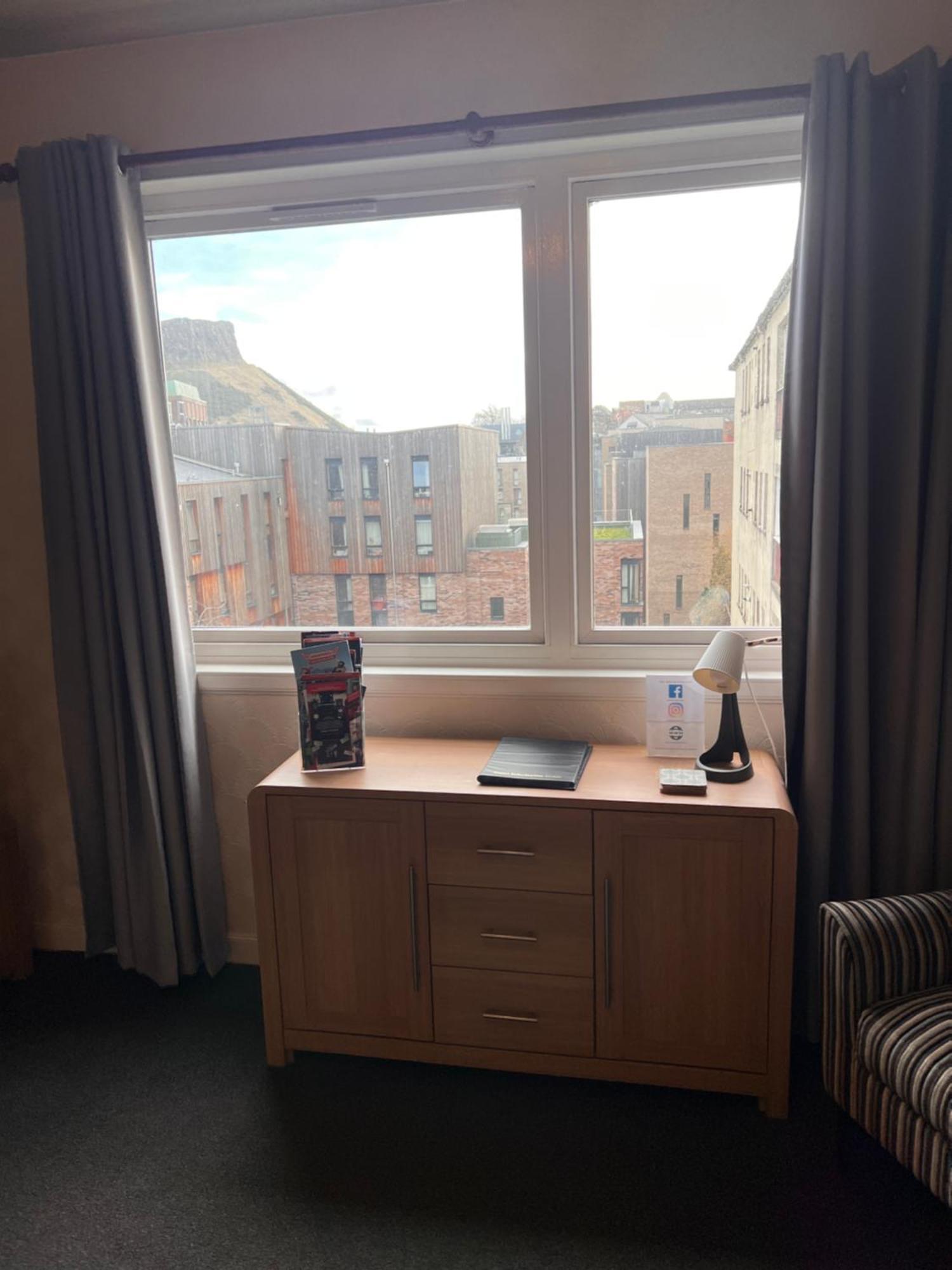 Crags View Apartment On The Royal Mile EDI Exteriér fotografie